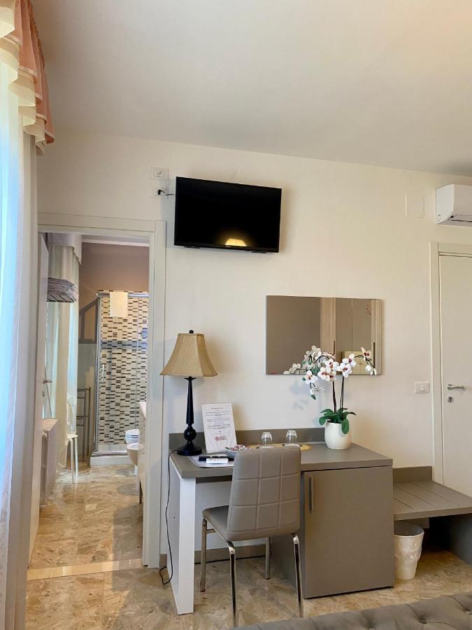 A Due Passi B&B Citta Sant'Angelo Extérieur photo